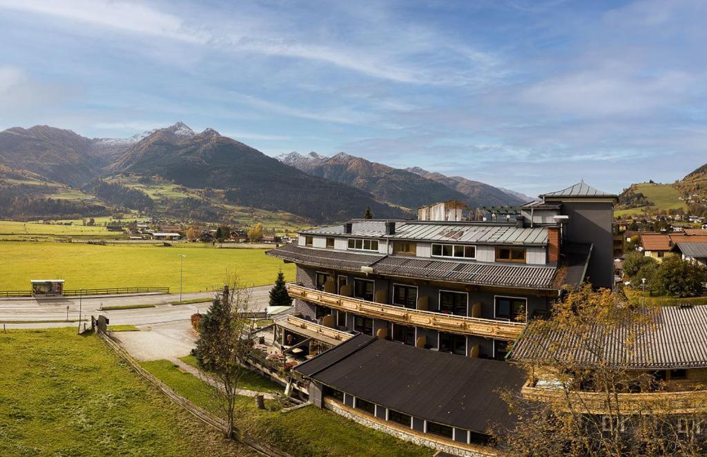 Hotel . Wirtshaus Tauernhex Piesendorf Extérieur photo